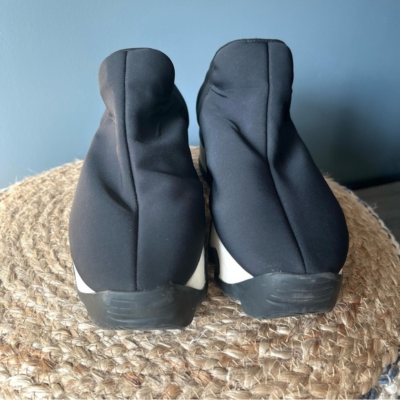 iRi Wes I Low Top Neoprene Sneakers - Picture 4 of 13